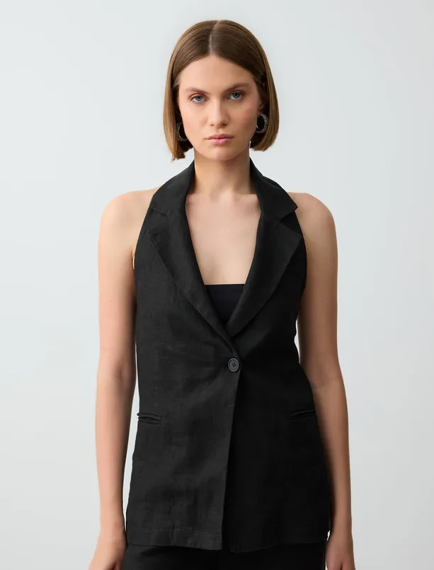 Women  100% Linen Narrow Cut Back Decollete Pocket Detailed Vest