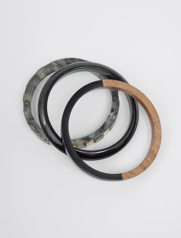 Women Mixed Wood Look Triple Bracelet Set