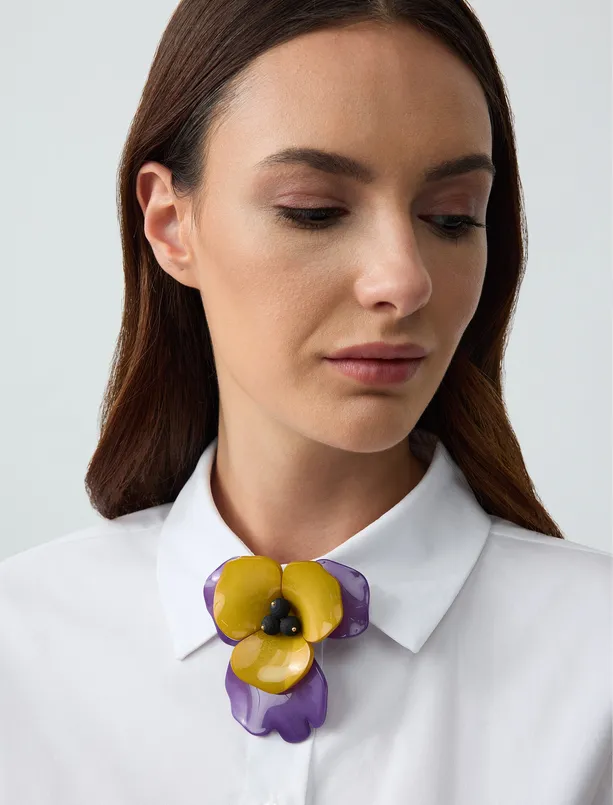 Women Yellow Shiny Brooch with Flower Figures