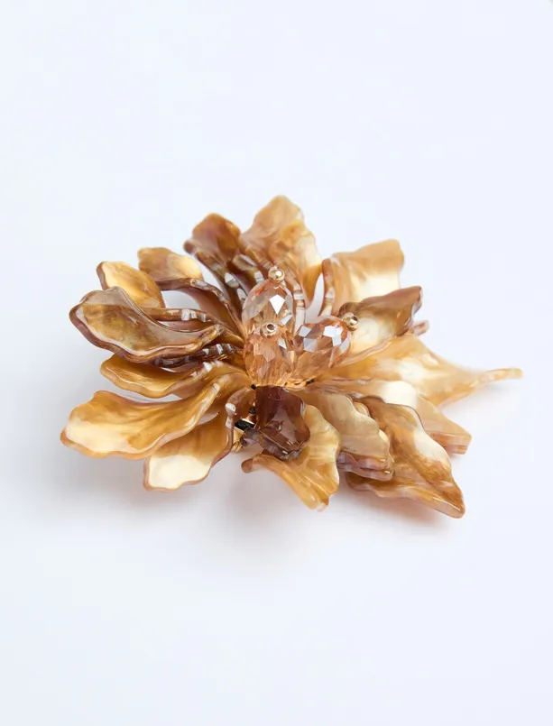 Women Yellow Elegant Brooch with Shiny Stones and Flower Figures