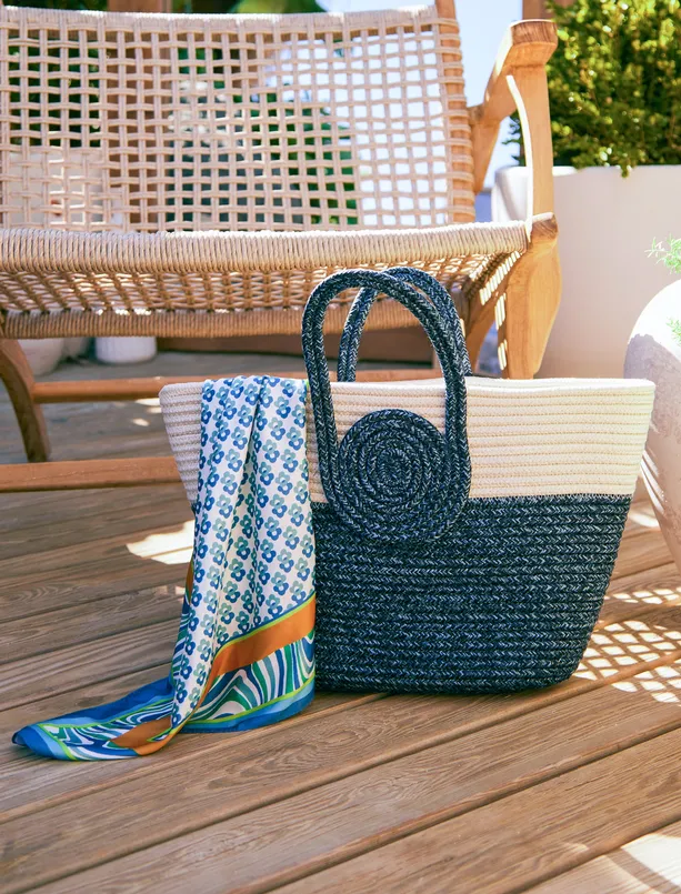 Women  Color Blocked Straw Bag