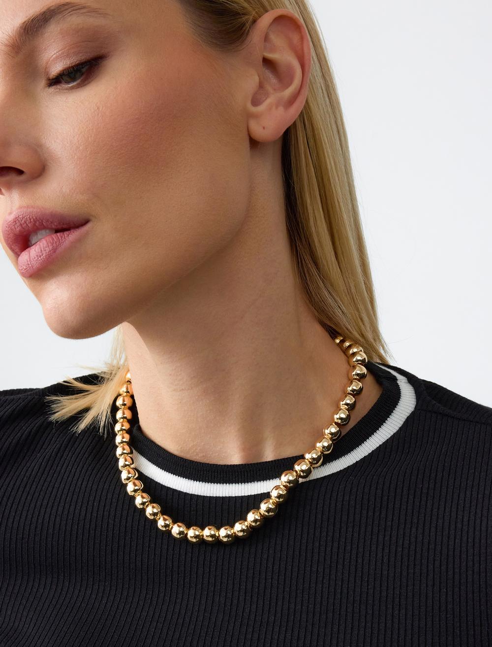Metal Top Detaylı Kolye