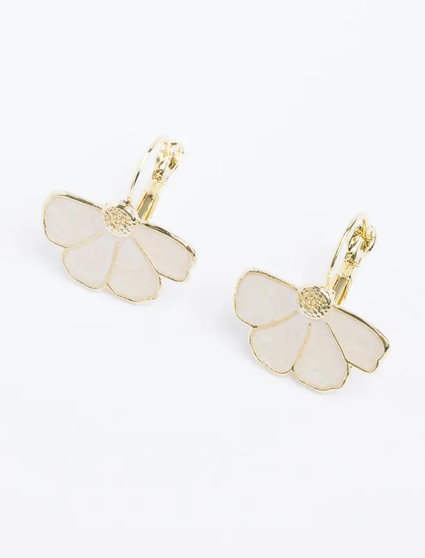 Women White Half Daisy Figured Earrings