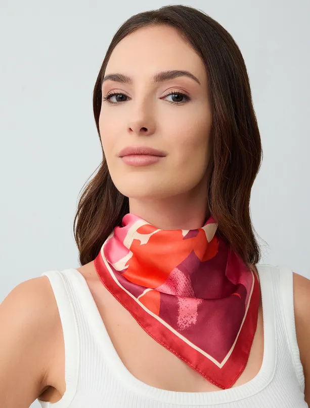 Women Red Patterned Woven Scarf