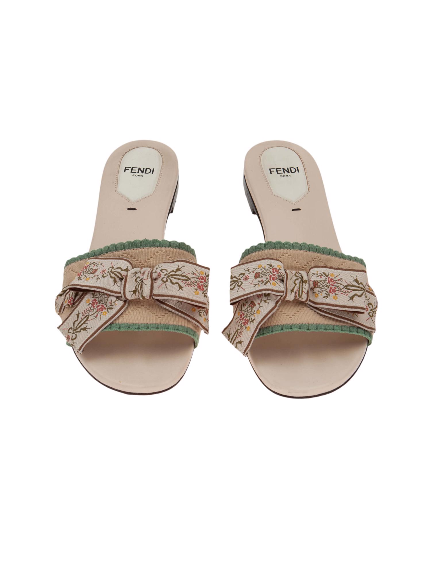 Bayan Krem FENDI TERLİK