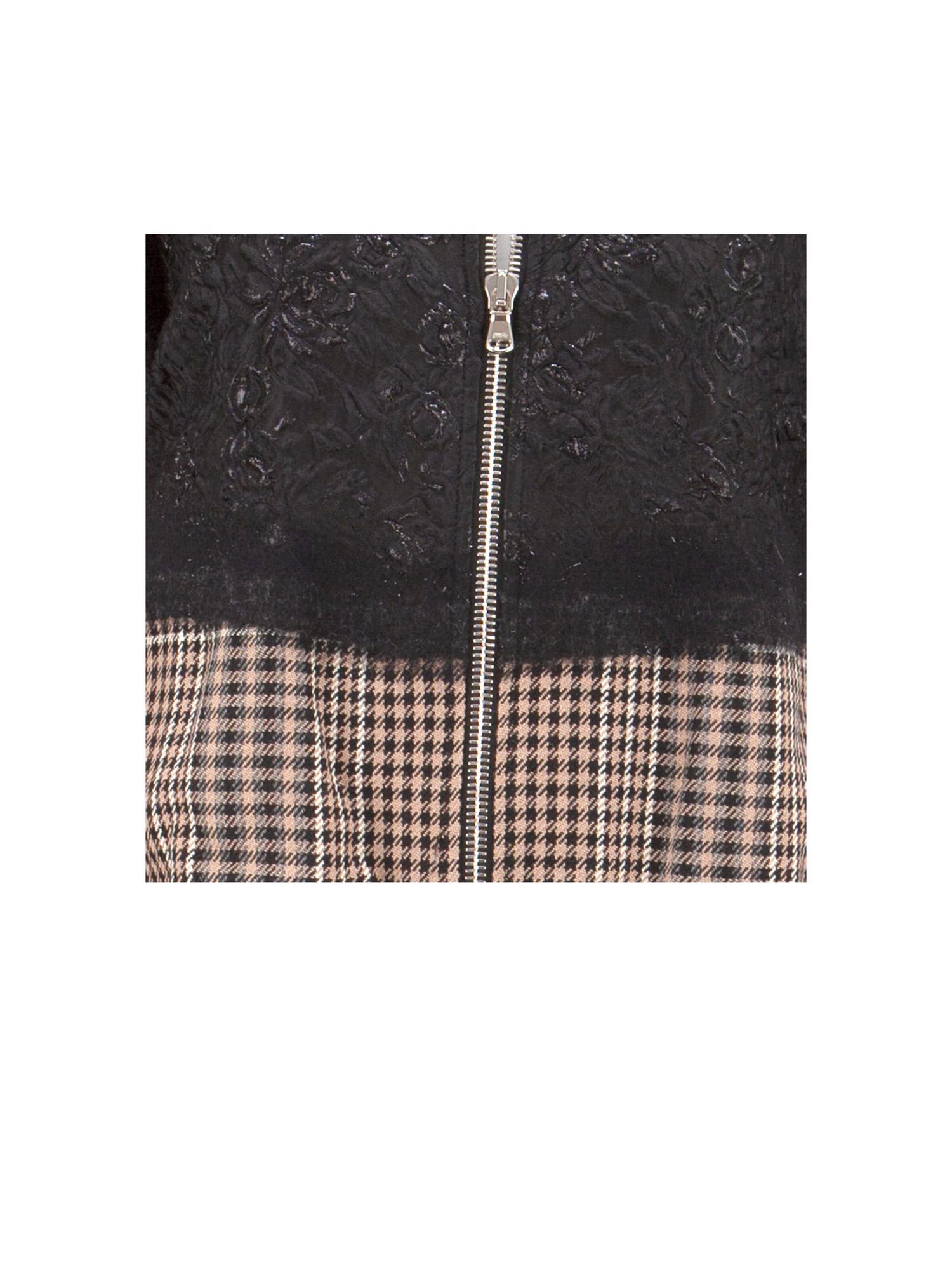 Bayan Siyah PHILLIP LIM MONT