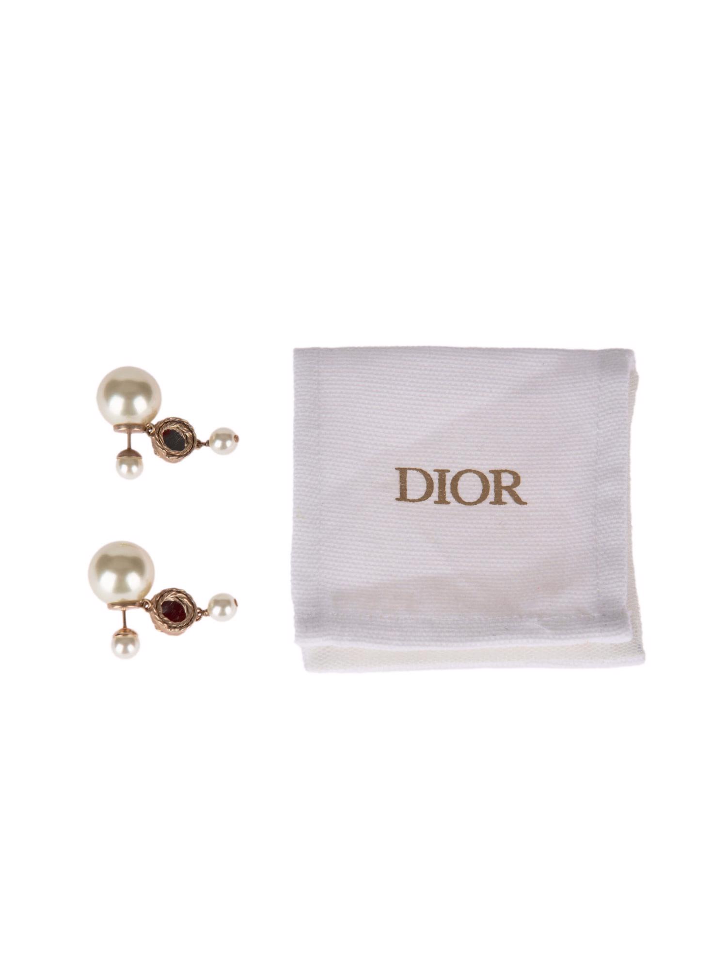Bayan Beyaz DIOR KÜPE
