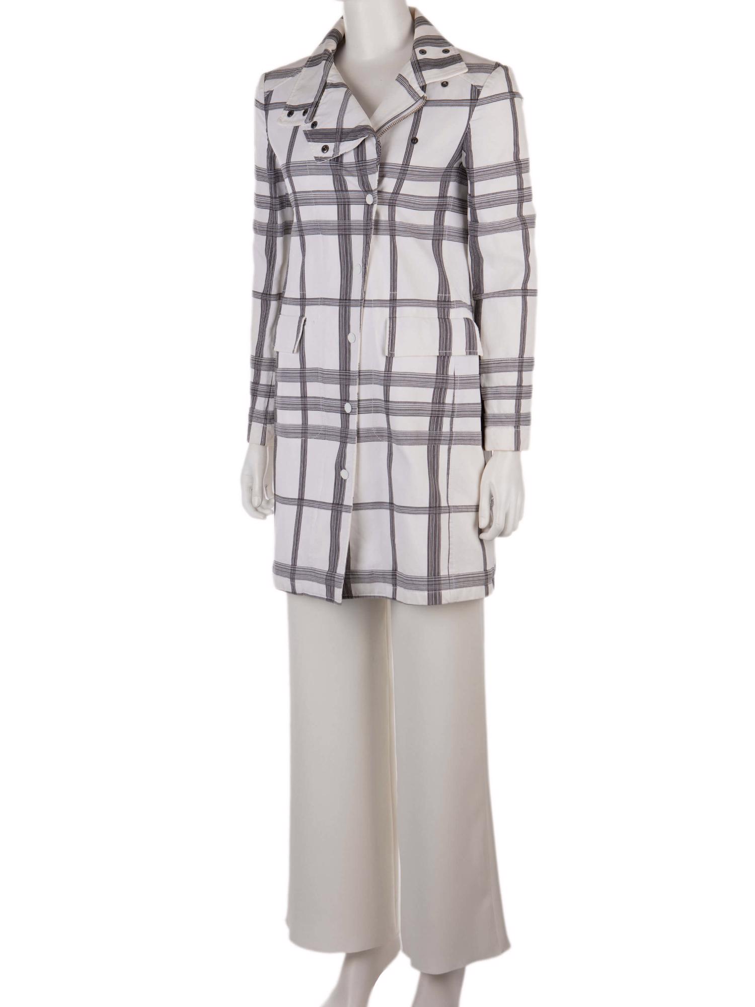 Bayan Beyaz BURBERRY PARDÖSÜ