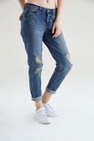 Bayan Mavi Yıpratılmış Yırtık Detaylı Boyfriend Jean