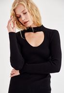 Bayan Siyah Choker Detaylı Triko