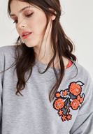 Bayan Gri Nakış Detaylı Sweatshirt