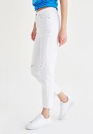 Women White Slim Mom Jeans