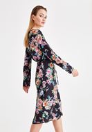 Bayan Çok Renkli Çiçek Desenli Kimono