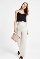 Women Pink Zipper Detail Shoulder Bag