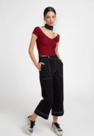 Bayan Bordo V Yaka Detaylı Crop Top