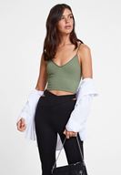Bayan Yeşil İnce Askılı V Yaka Crop Top