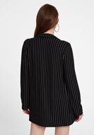 Bayan Siyah/Beyaz Çizgi Desenli Blazer Ceket