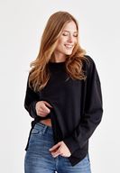 Bayan Siyah Yanları Yırtmaç Detaylı Sweatshirt