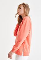 Bayan Kırmızı Yanları Yırtmaç Detaylı Sweatshirt