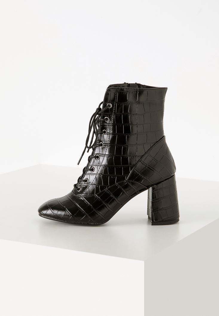 Women Black Mid Heel Lace-up Boots