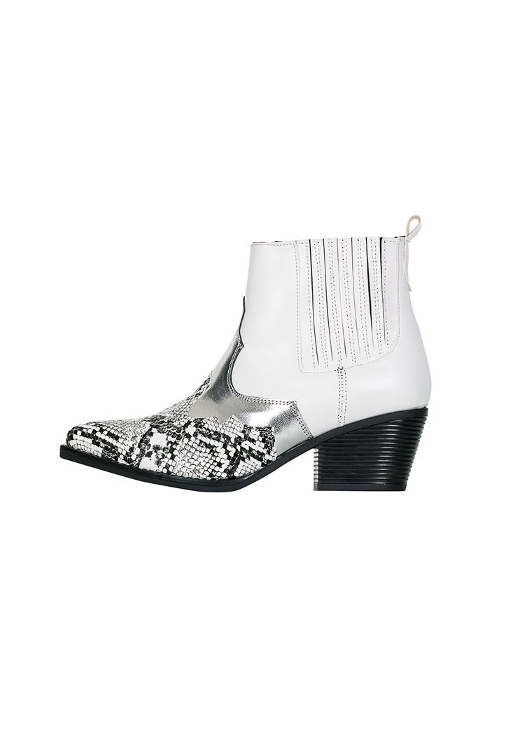 Women White Patterned Thick Heeled Ankled Boots