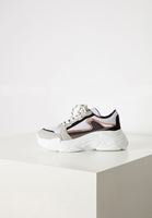 Bayan Beyaz Kalın Tabanlı Sneaker