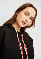 Bayan Siyah Kapüşonlu Kısa Sweatshirt