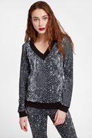 Bayan Çok Renkli Yılan Derisi Desen Sweatshirt