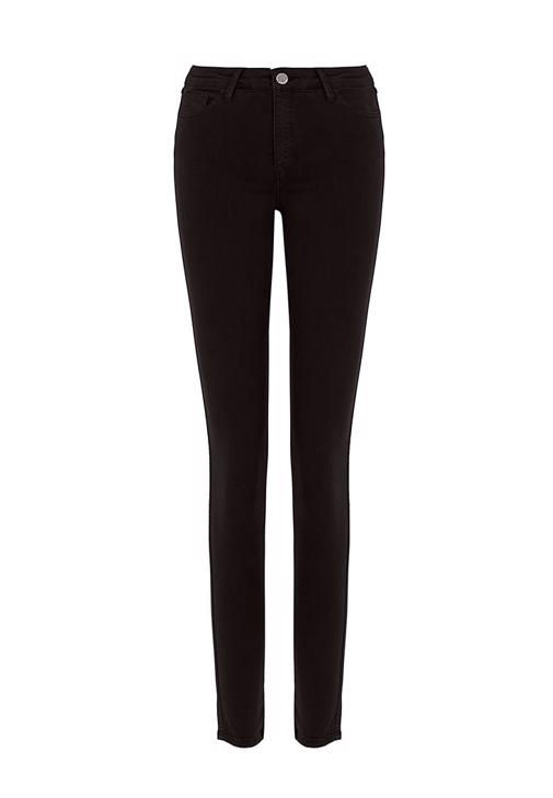 V-Neck Tişört Ve Dar Paça Pantolon Kombini