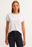Women White Boat-neck t-shirt with lace detail