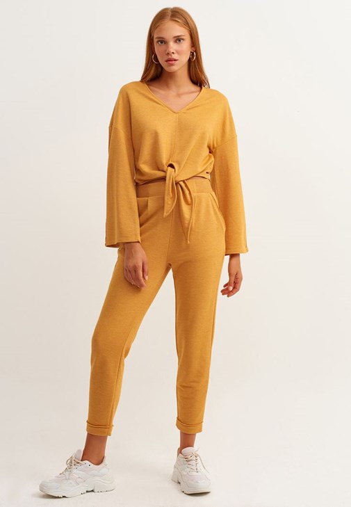 Batik Sweat Elbise ve Bağcıklı Postal Kombini