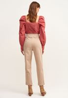 Bayan Krem Carrot-Fit Kemerli Pantolon