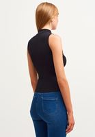 Bayan Siyah High-Neck Atlet 
