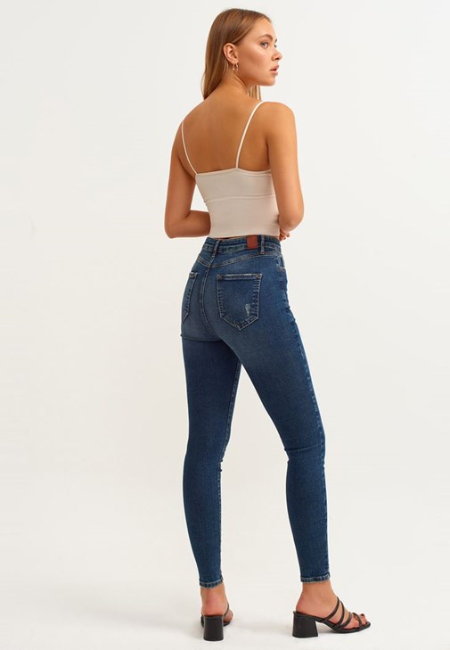 Crop Blazer Ceket ve Pamuklu Skinny Pantolon Kombini