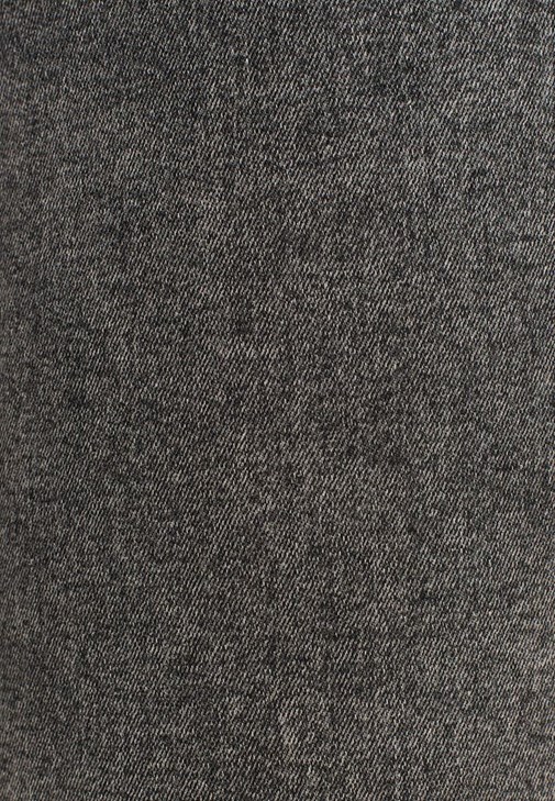 Triko Kazak ve Yüksek Bel Denim Pantolon Kombini
