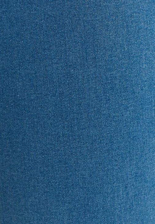 Skinny Pantolon ve Denim Crop Ceket Kombini