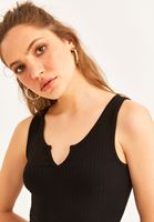 Women Black V-Neck Detailed Bodycon Tank Top