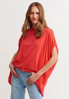 Bayan Kırmızı Bot Yaka Oversize Tişört ( MODAL )