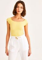 Women Yellow Seamless Crop T-Shirt