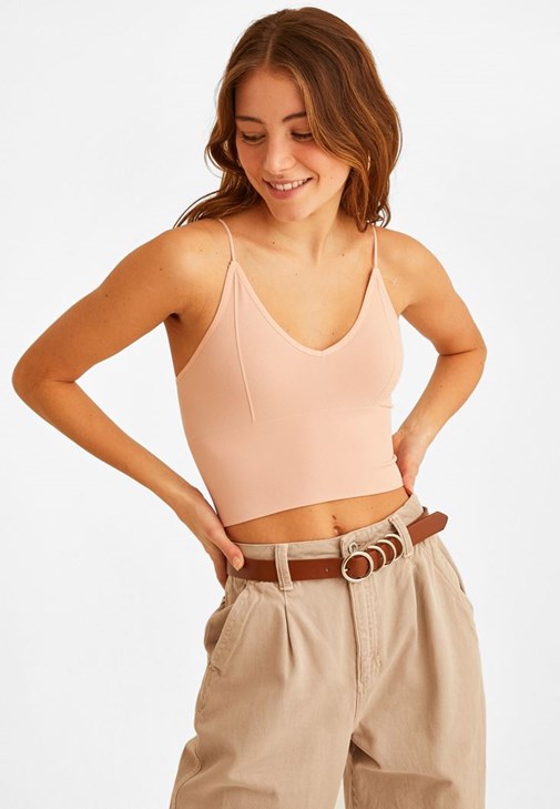 Askılı Crop Top ve Triko Hırka Kombini