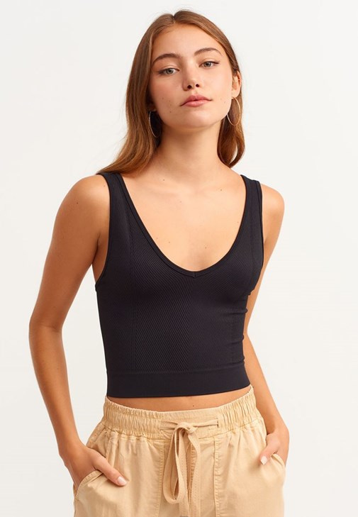 Dikişsiz Crop Top ve Boyfriend Denim Pantolon Kombini