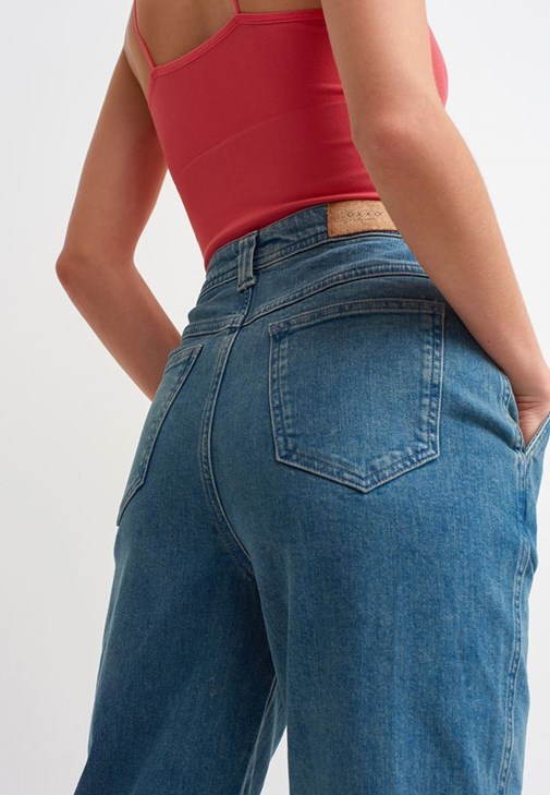 Slouchy Jean Pantolon ve Gömlek Kombini