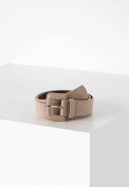Kesik Detaylı Kazak ve Yüksek Bel Slouchy Jean Kombini