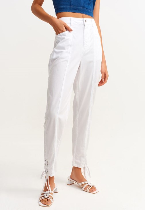 Lace Up Pantolon ve Denim Crop Top Kombini