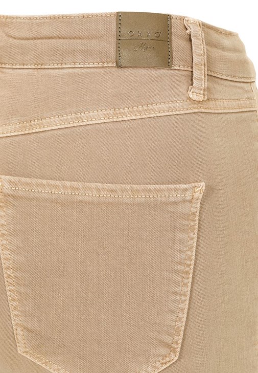 Cut-Out Pamuklu Tişört Ve Yüksek Bel Pantolon Kombini 