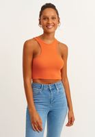 Halter Yaka Crop Atlet ve Denim Pantolon Kombini