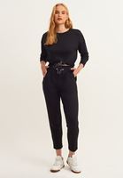 Bayan Siyah Bel Detaylı Carrot-Fit Pantolon