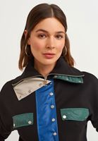 Bayan Siyah Çıtçıtlı Yaka Sweatshirt