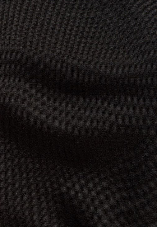  Sıfır Yaka Sweatshirt ve Bel Detaylı Pantolon Kombini