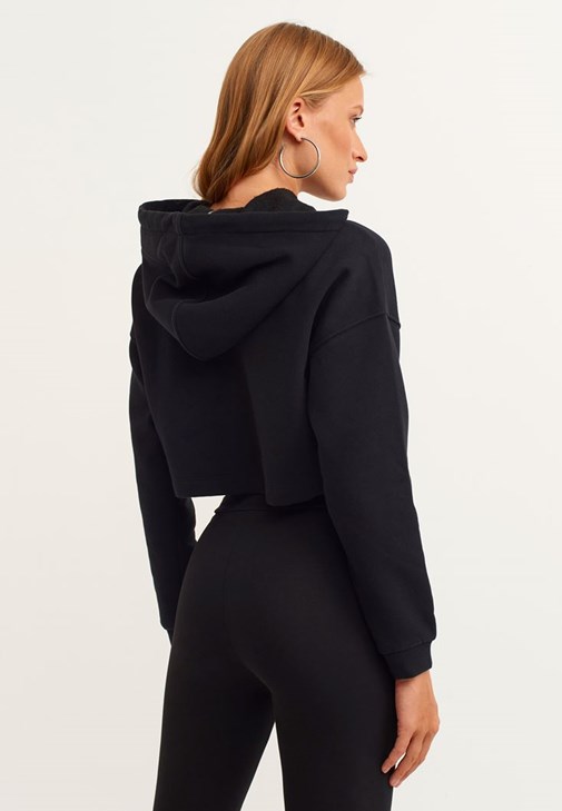 Crop Sweatshirt ve Tayt Kombini